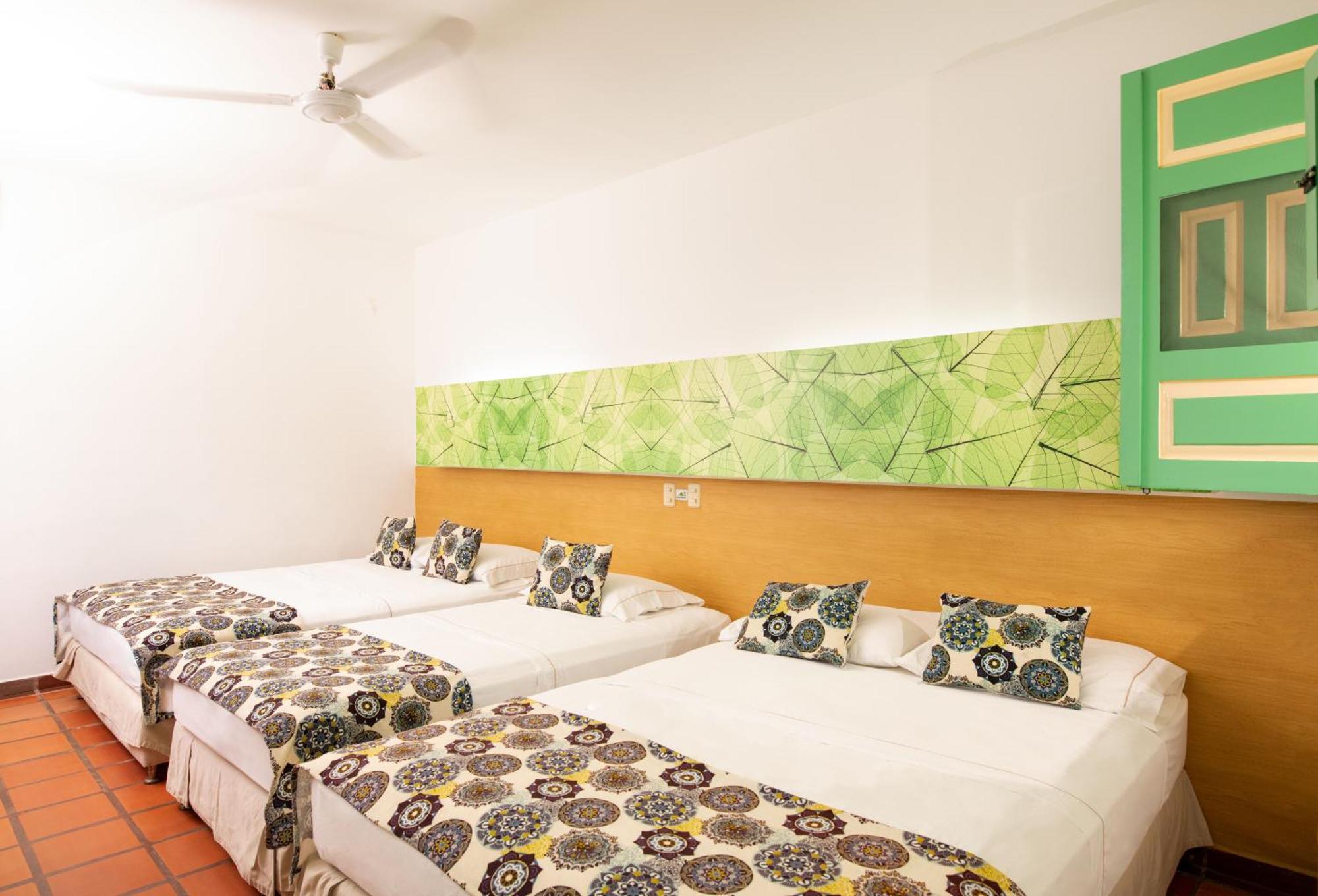 Hotel Eden Parque Del Cafe Montenegro Room photo